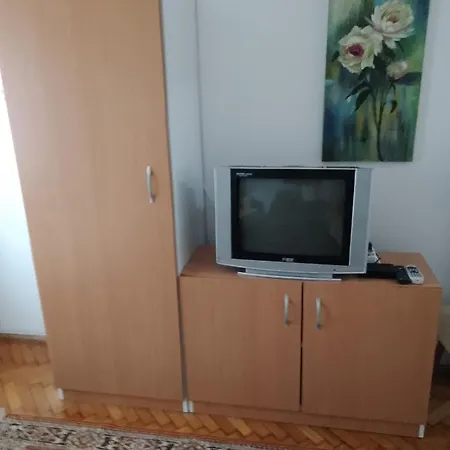 Apartment Arsic 2 *